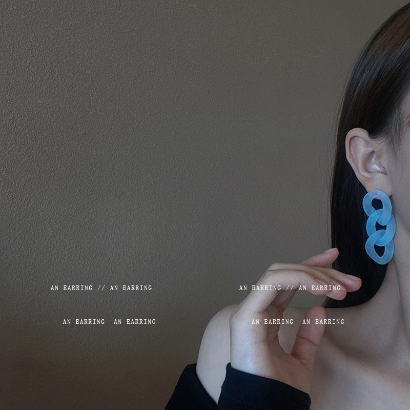 Creative Sense Of Simple Acrylic Earrings