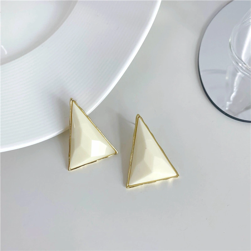 Light Luxury Niche All-match 925 Silver Needle Personalized Fashionable Earrings