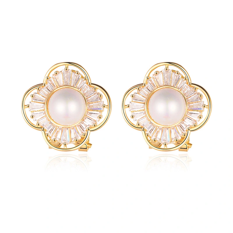 Pearl Simple Niche Design Cold Wind Earrings