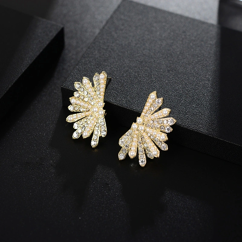 European And American Design Fashion Diamond-studded Pearl Earrings Simple