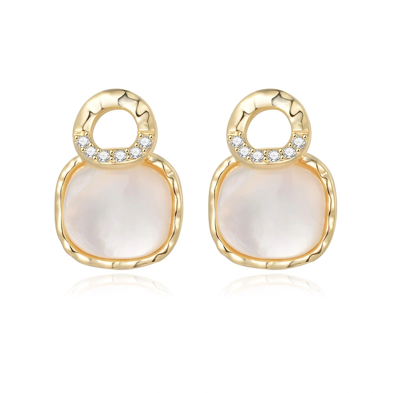 European And American Design Fashion Pearl Earrings Simple