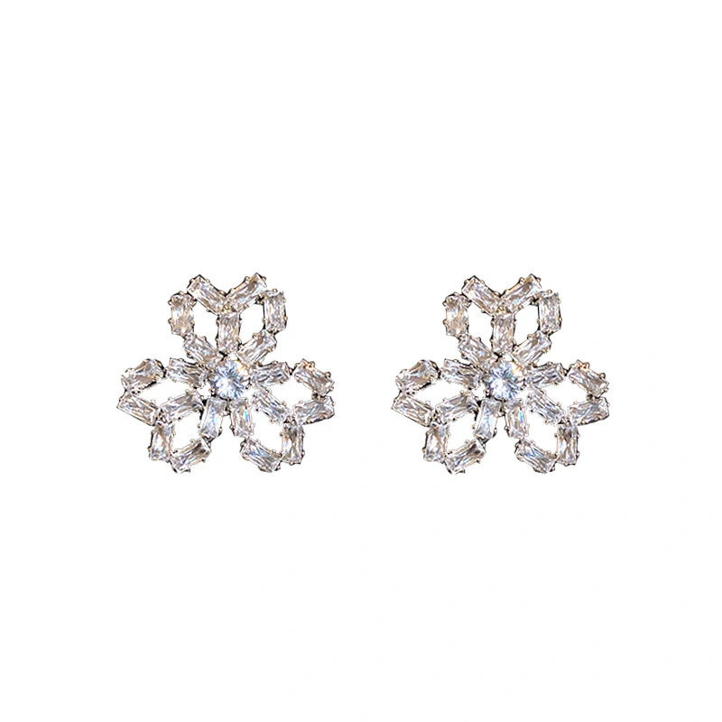 Zircon Hollow Flower Niche Light Luxury Earrings