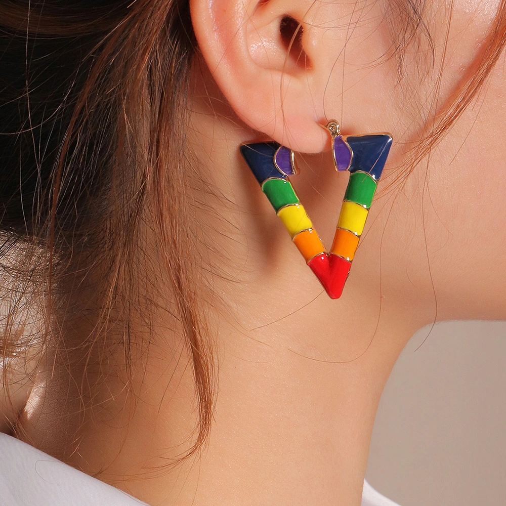 Fashion Exaggerated Geometric V-shaped Earrings