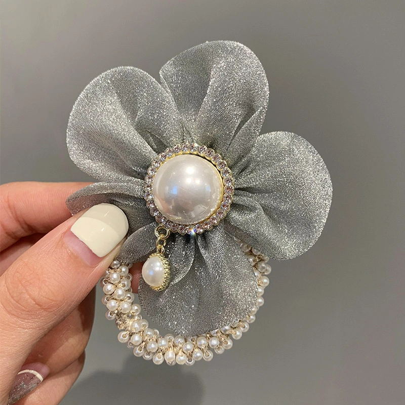 Delicate Pearl Flower Ball Hair Circle