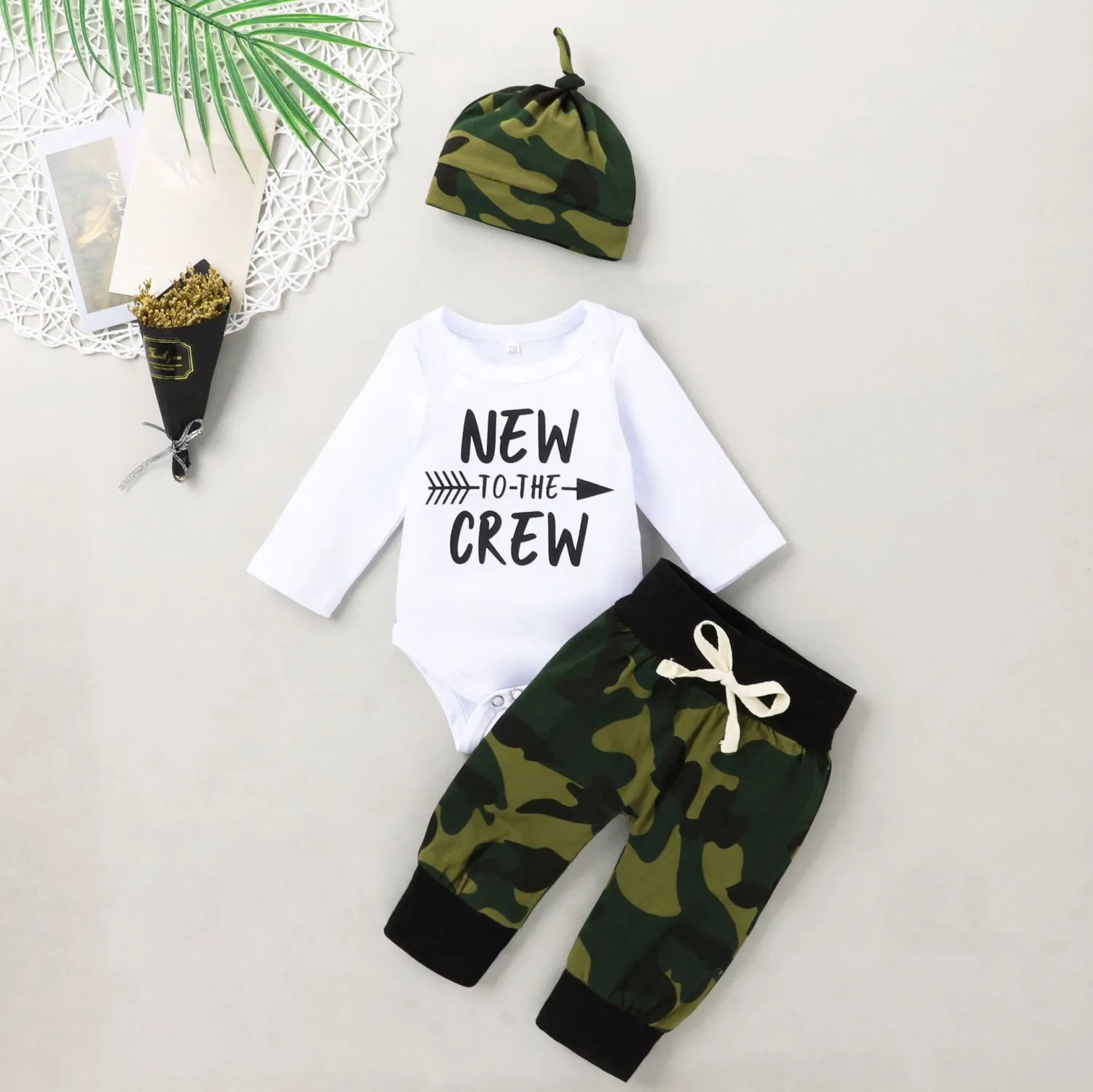 Three-piece White Cotton Letter Camouflage Print With Hood