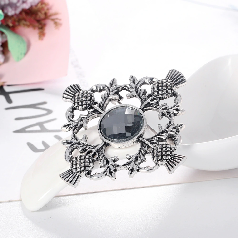 Retro Personality Alloy Geometric Diamond Corsage