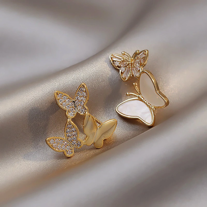 Fashion Design Diamond Butterfly Brooch