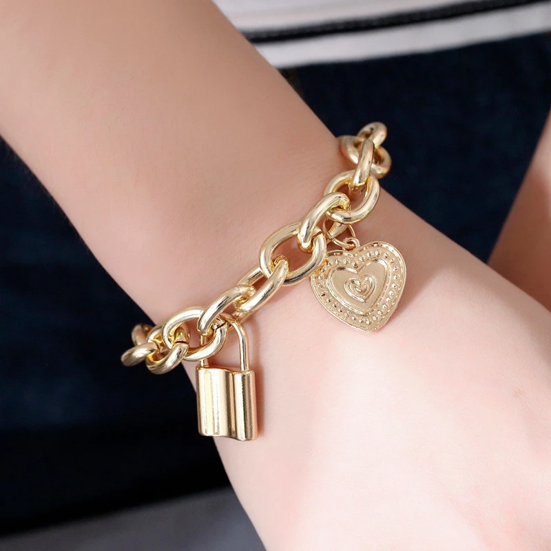 Punk Metal Exaggerated Chain Love Heart Lock Bracelet