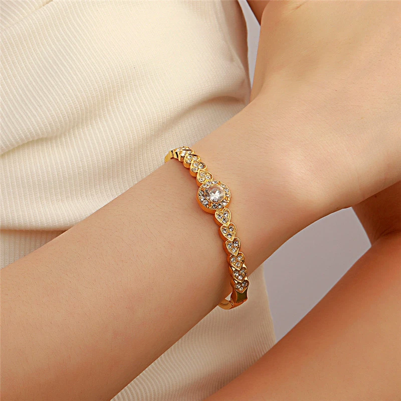 Simple Retro Full Diamond Love Bracelet Fashion