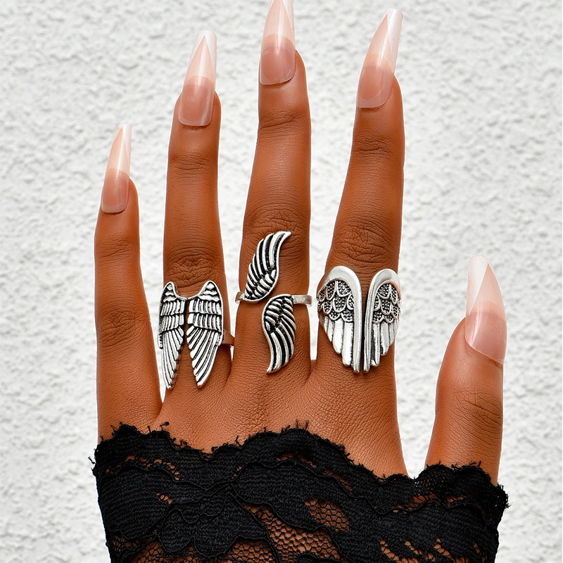 Simple Multi-layer Flat Snake Chain Electroplated Rhinestone Ring