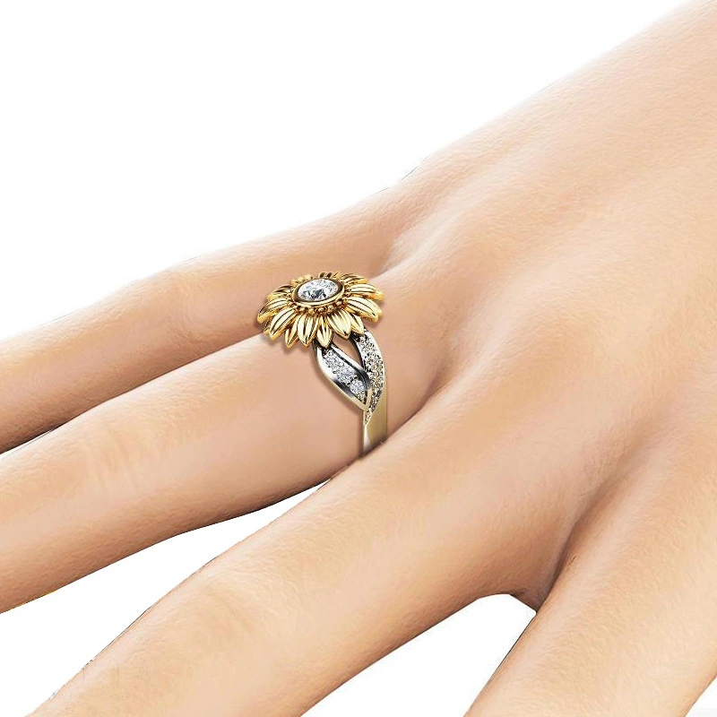 New Gold-plated Couple Ring, Sunflower Flower Color Separation