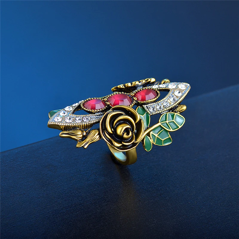 Exaggerated Gold-plated Color Separation Court Gemstone Ring Clothing Accessories