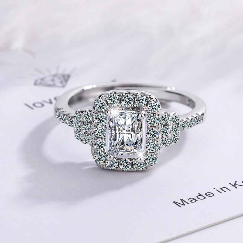 Women's Round Zirconium Diamond Wide Face Women's Ring