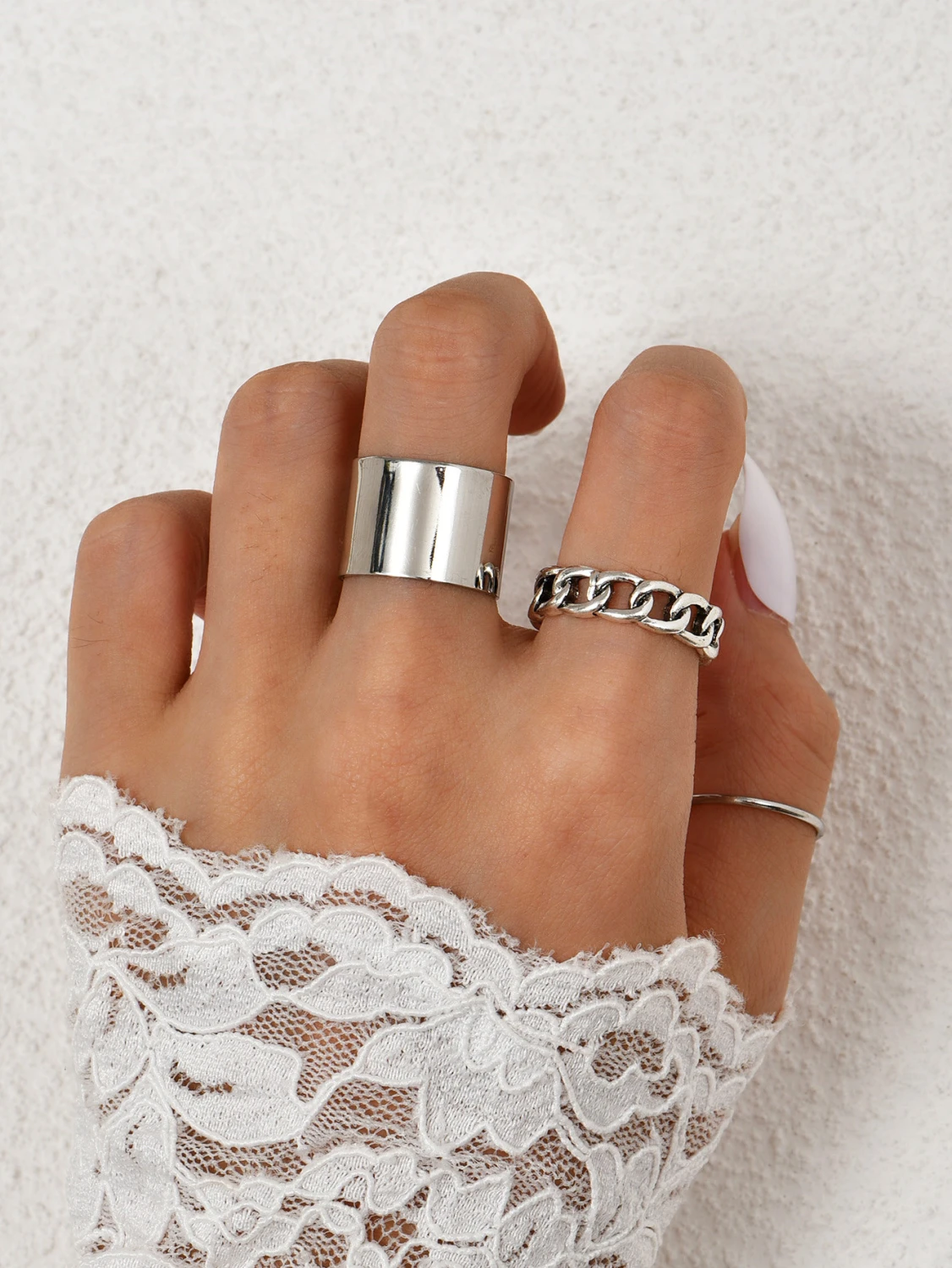 Simple And Fashionable Solid Color Metal Irregular Ring