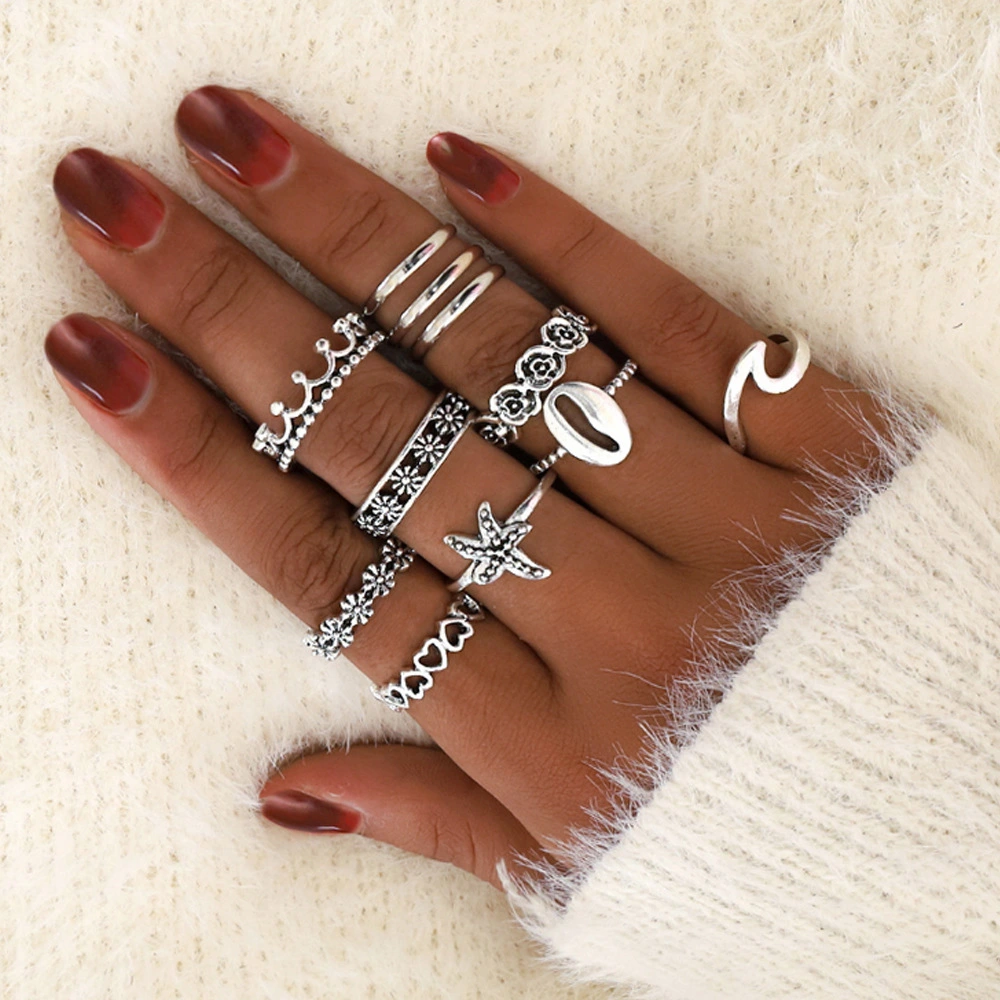 Retro Hollow Love Crown Pattern 11-piece Bracelet Ring