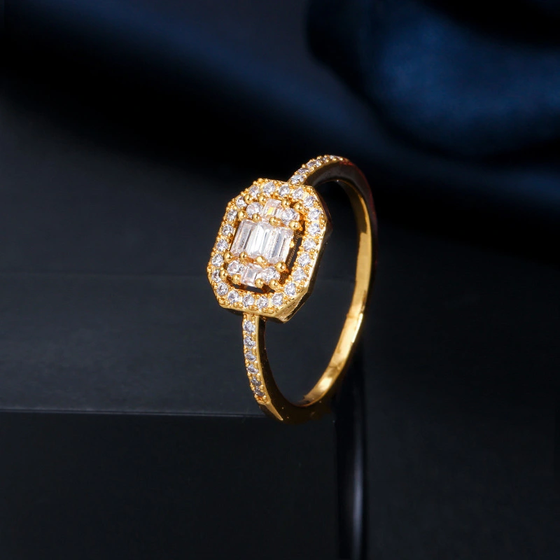 Simple Personality Sparkling Micro-inlaid Zircon Hypoallergenic Ring Women