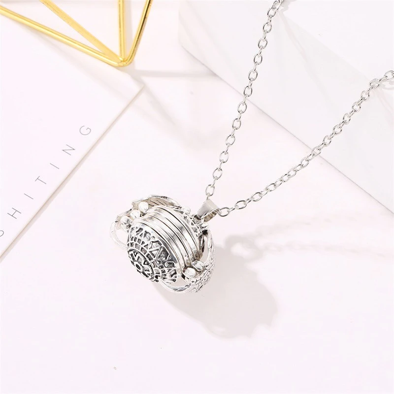 Multi-layer Wings Photo Box Necklace Locket Retro Photo Box