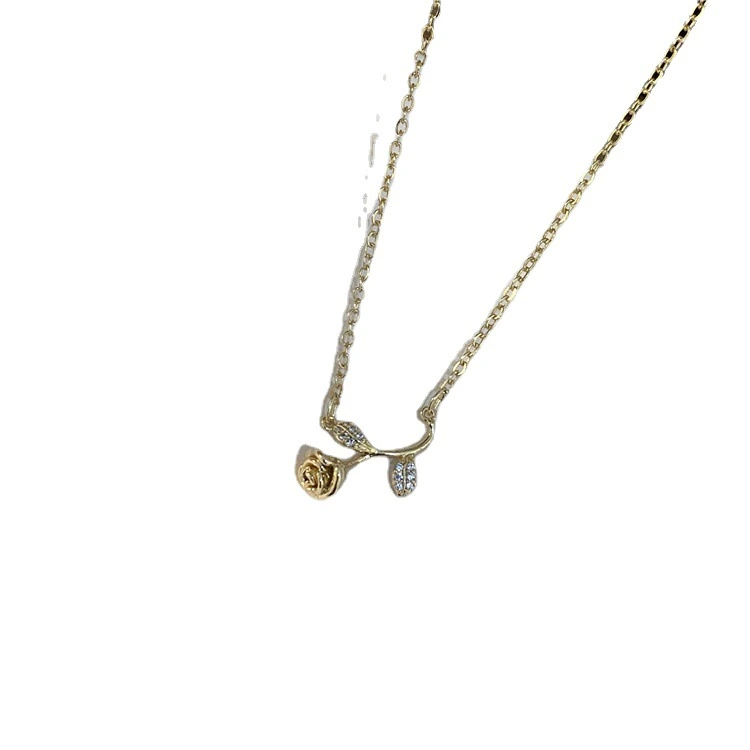 French Gentle Rose With Diamonds Retro Clavicle