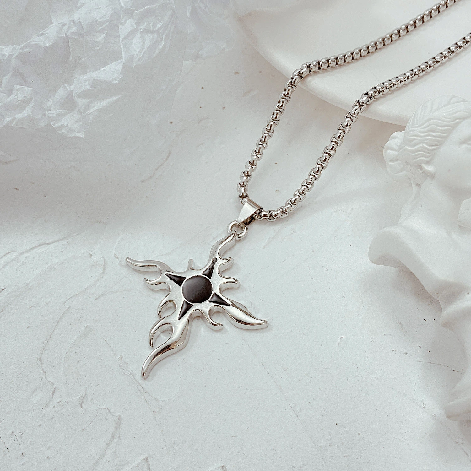 Korean Version Of Simple Wild Sunflower Alloy Pendant Men And Women Necklace
