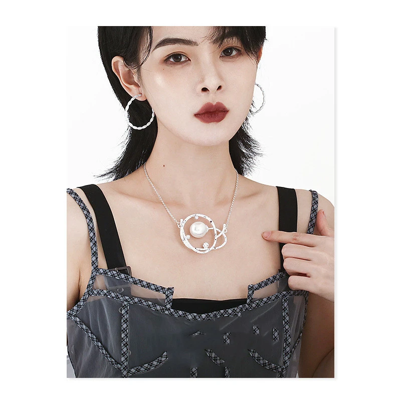 Simple Retro Temperament Necklace Autumn New Trendy Personality Sweater Chain