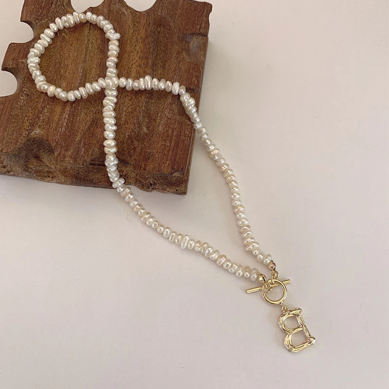 Fashion Simple Letter Natural Pearl Necklace