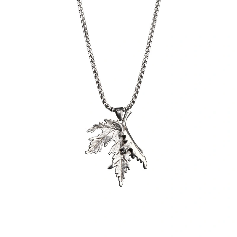Fashion Hemp Maple Leaf Skull Pendant Necklace