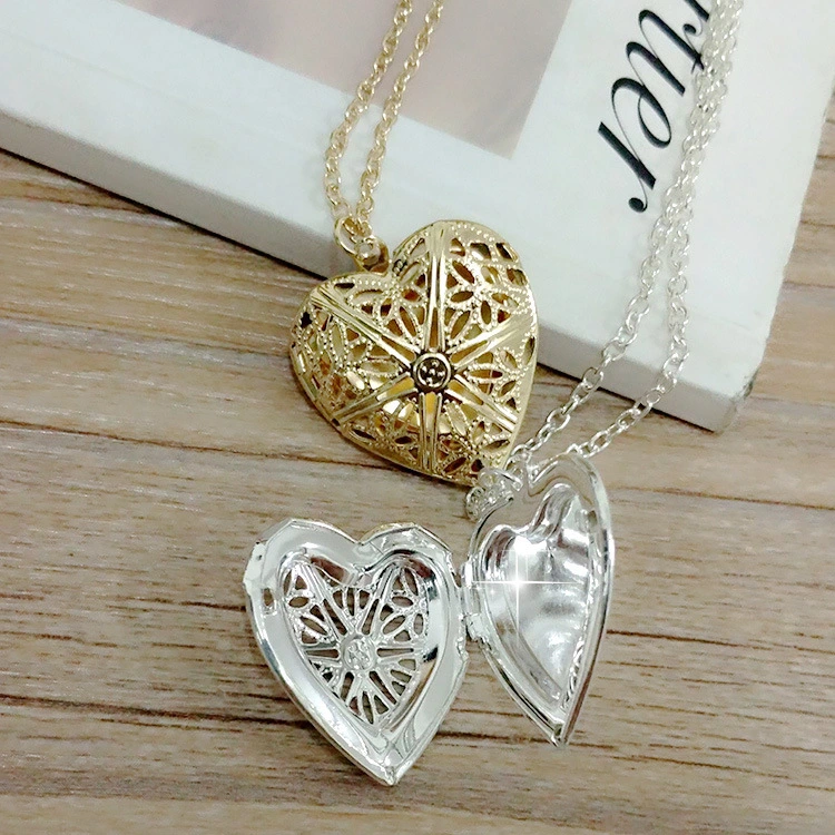 Heart-shaped Love Necklace Can Be Opened For Small Photos