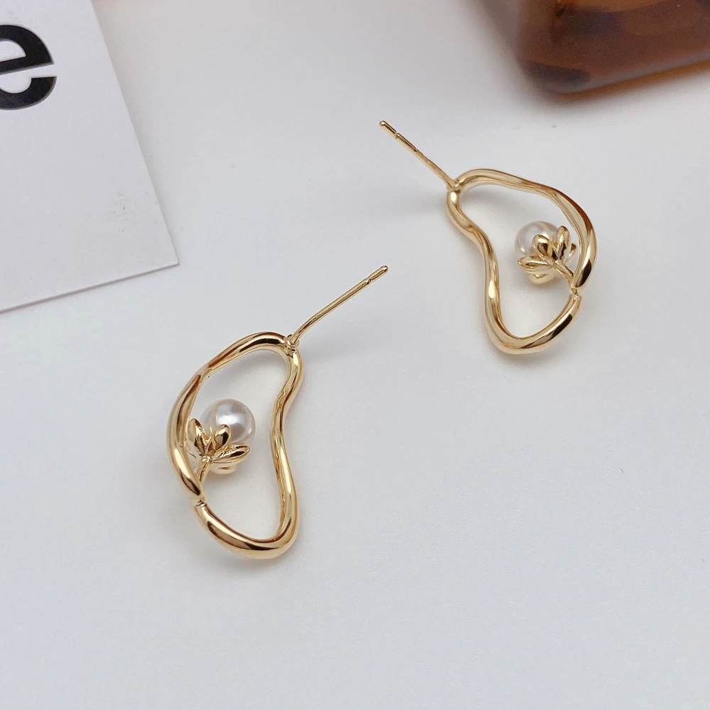 Geometric Big Circle Earrings Women's Photosensitive Body Big Foot Stud Earrings