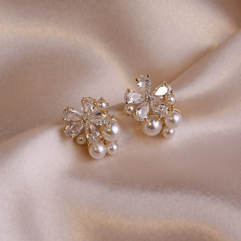 Flower Zircon Earrings All-match Small And Simple Pearl Earrings Earrings