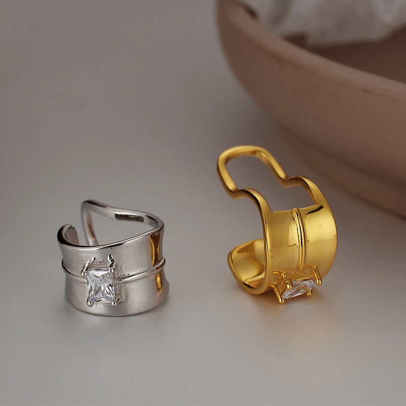 Non-pierced Geometric Hollow Line Ear Clip