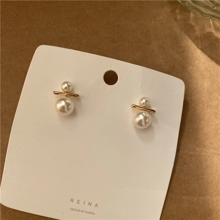 Simple Temperament All-match Size Pearl Earrings