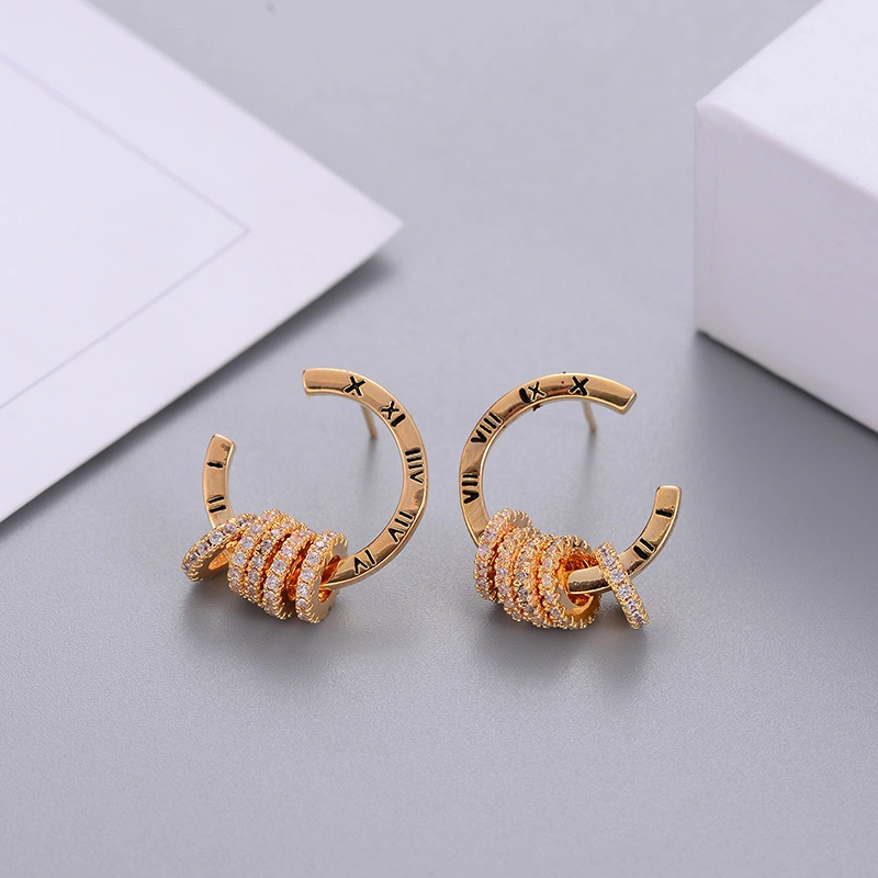 Personalized Earrings Fashion Temperament Inlaid Zirconium Roman Numeral Earrings