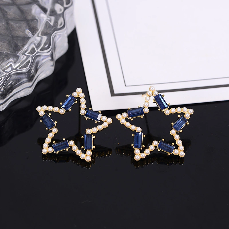 New Fashion, Simple, Compact, Cool Style, Fashionable And Personalized Earrings