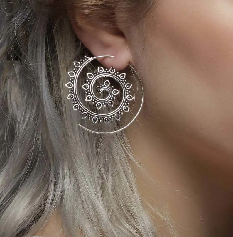 Exaggerated Lotus Spiral Gear-shaped Earrings