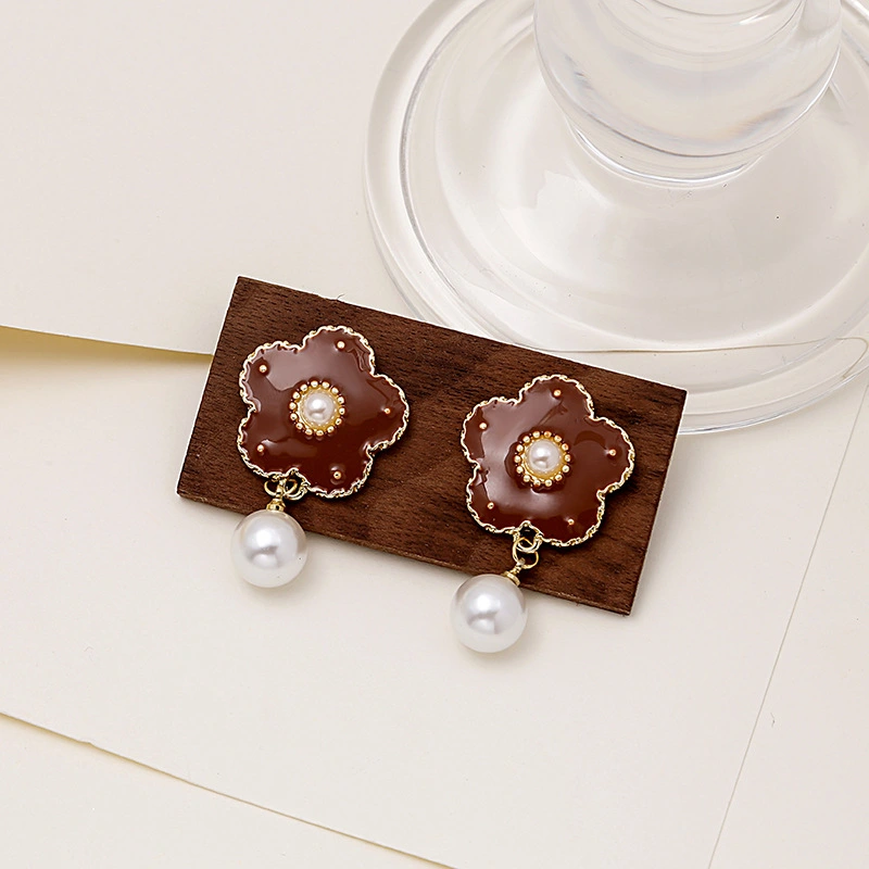 French Baroque Vintage Flower Pearl Stud Earrings