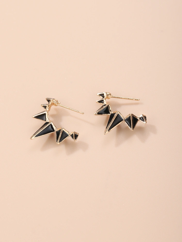 Fashionable Simple Metal Temperament Earrings