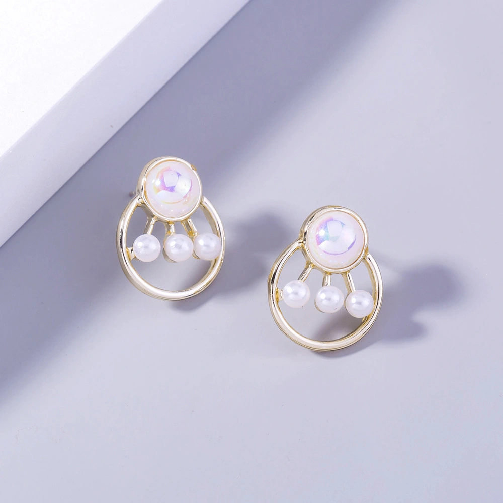 Golden Pearl Round Flower Stud Earrings