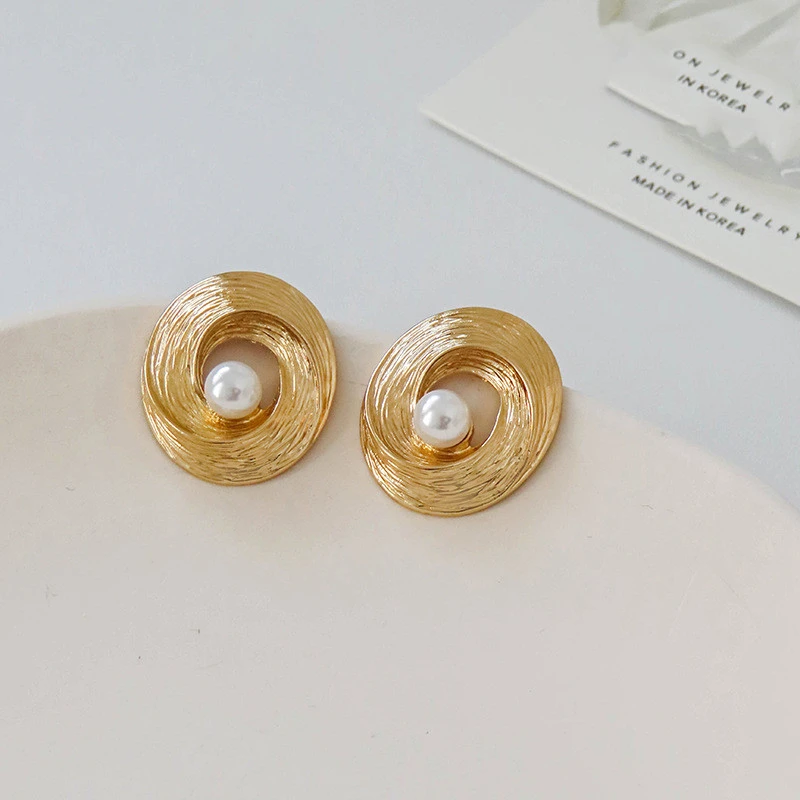 New Simple Pearl Earrings