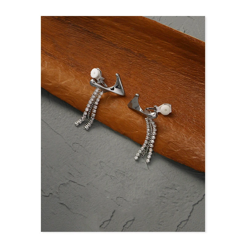 Exquisite Ear Bone Clip Niche Design Fashion Earrings