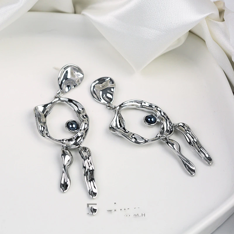 Retro Exaggerated Personality Earrings Women