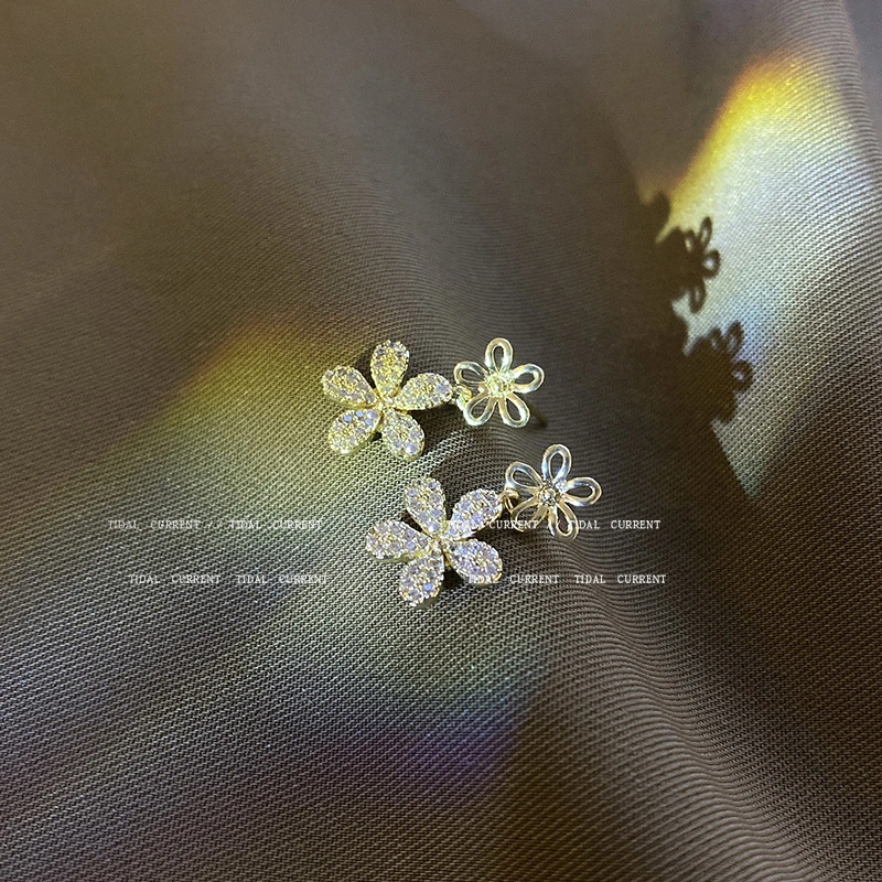 New Trendy Korean Niche Design Light Luxury Earrings