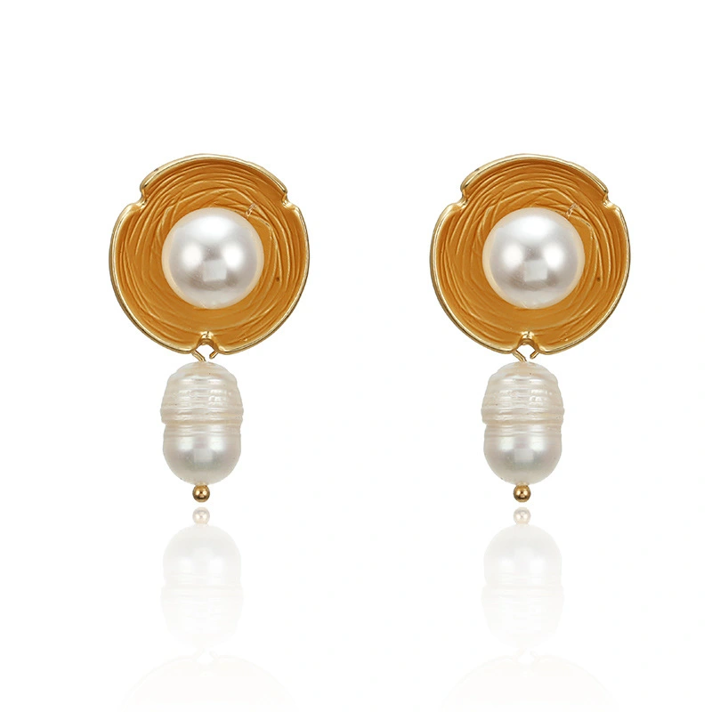 Fashion Oval Inlaid Imitation Pearl Earrings