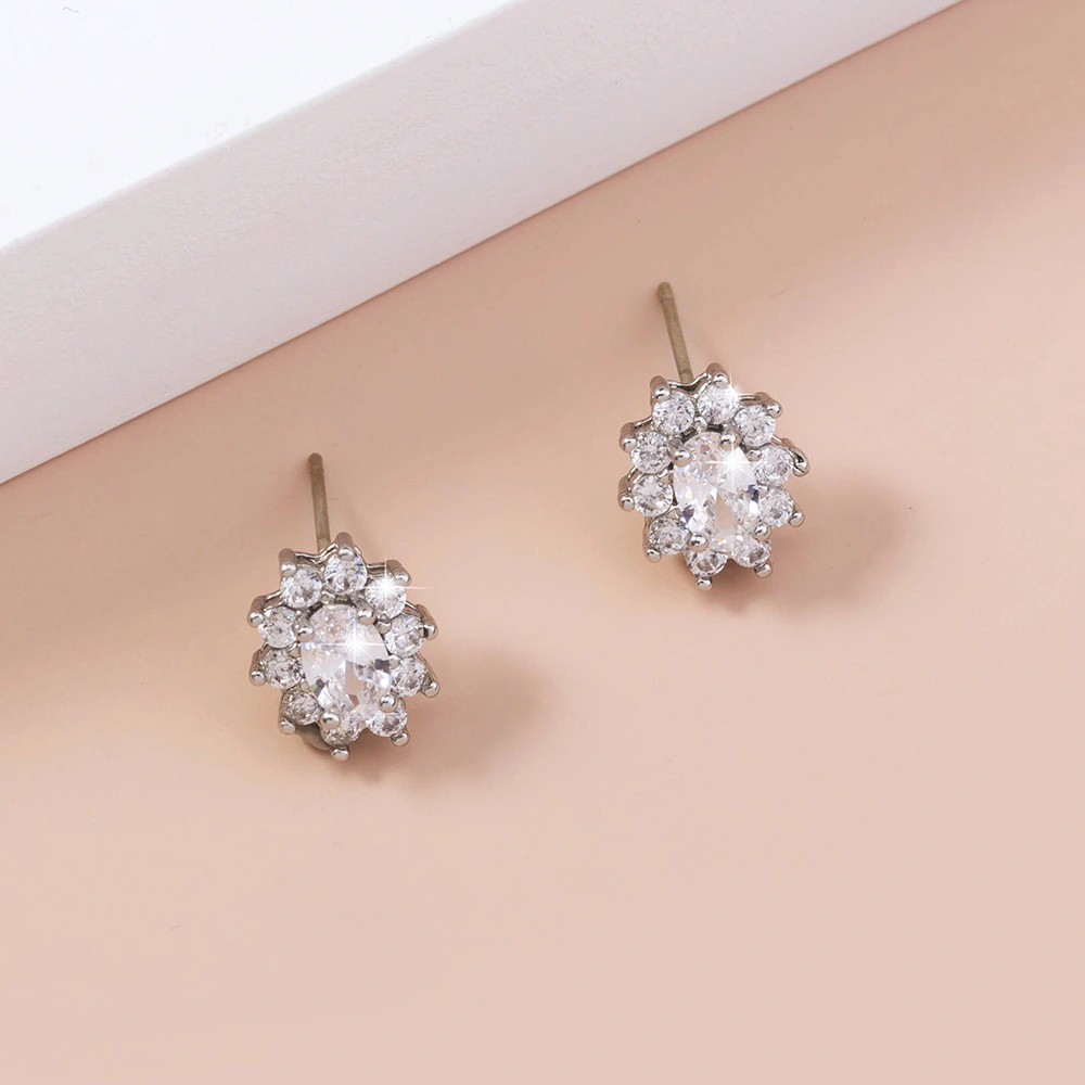 Fashionable And Simple Retro Earrings With Zircon Sun Flower Oval Flowers