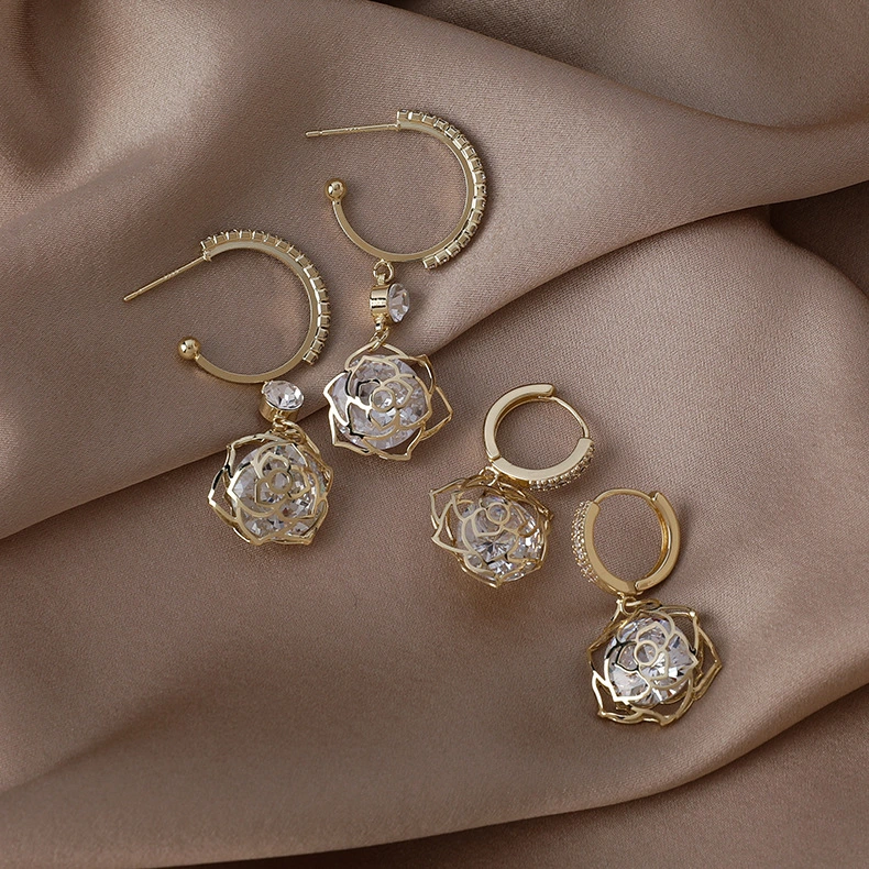 Sparkling Inlaid Zirconium Hollow Rose Zircon Earrings