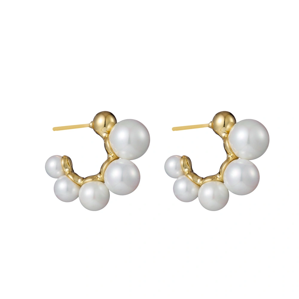 European And American Fashion Simple Letter C-shaped Pearl Earrings