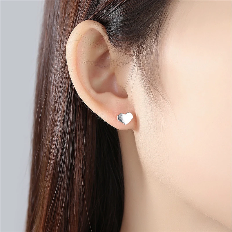 S925 White Stud Earrings Simple And Fashionable