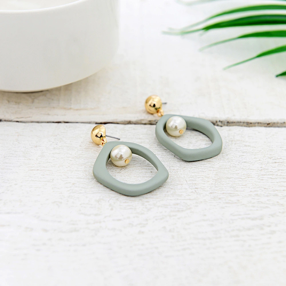 European And American Style Personalized Paint Alloy Shell Beads Earrings