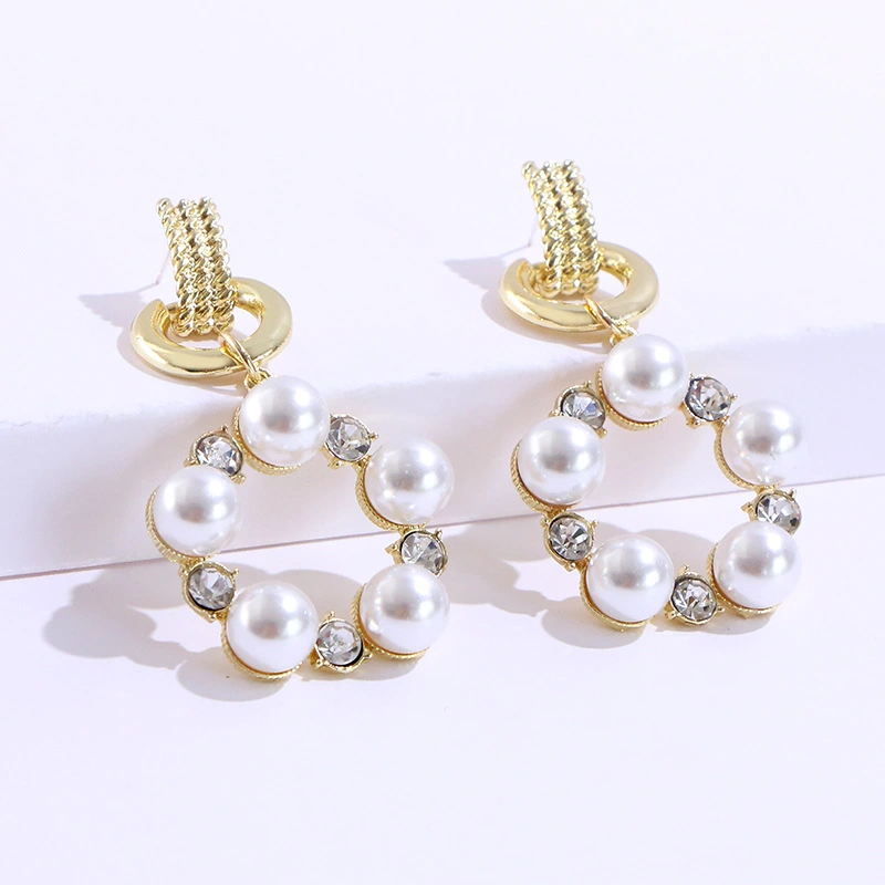 New Japan And South Korea Simple Pearl Earrings With Diamonds Retro