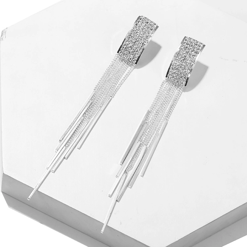 Rectangular Claw Chain Tassel Earrings