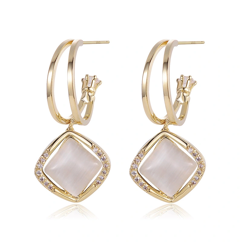 Fashionable High-end Earrings